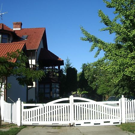 Apartmanház Gabriella Harkány Esterno foto
