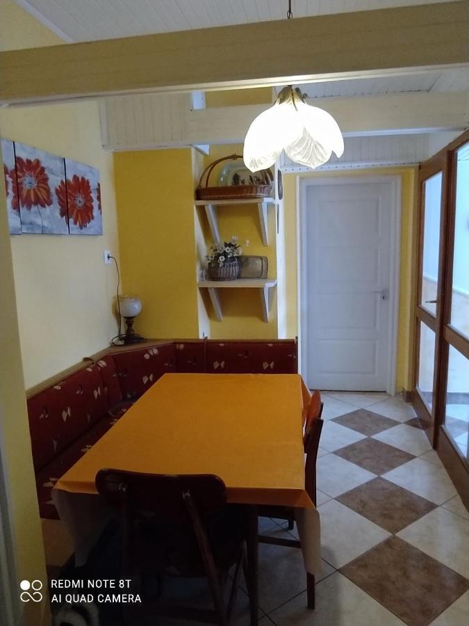 Apartmanház Gabriella Harkány Esterno foto