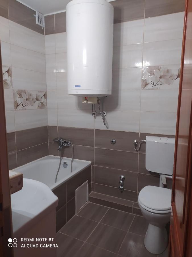 Apartmanház Gabriella Harkány Esterno foto