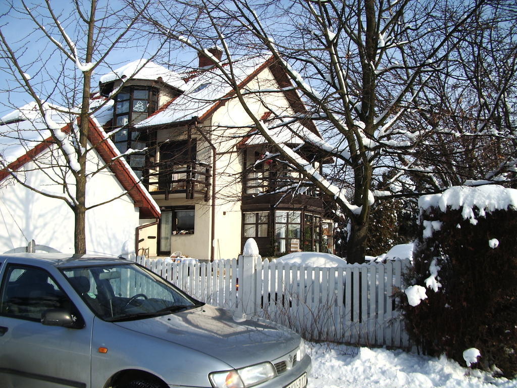 Apartmanház Gabriella Harkány Esterno foto